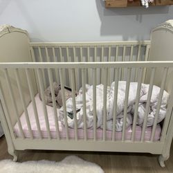 Restoration Hardware Baby crib 