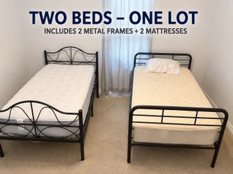Set of 2 beds with mattresses