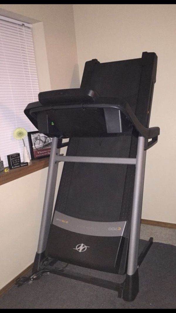 NordicTrack C700 w/ mat for Sale in Everett, WA - OfferUp
