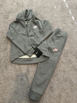 Girl’s Nike Set