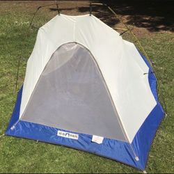Sierra Designs Clip Flashlight CD 1-2 Person Backpacking Tent $45