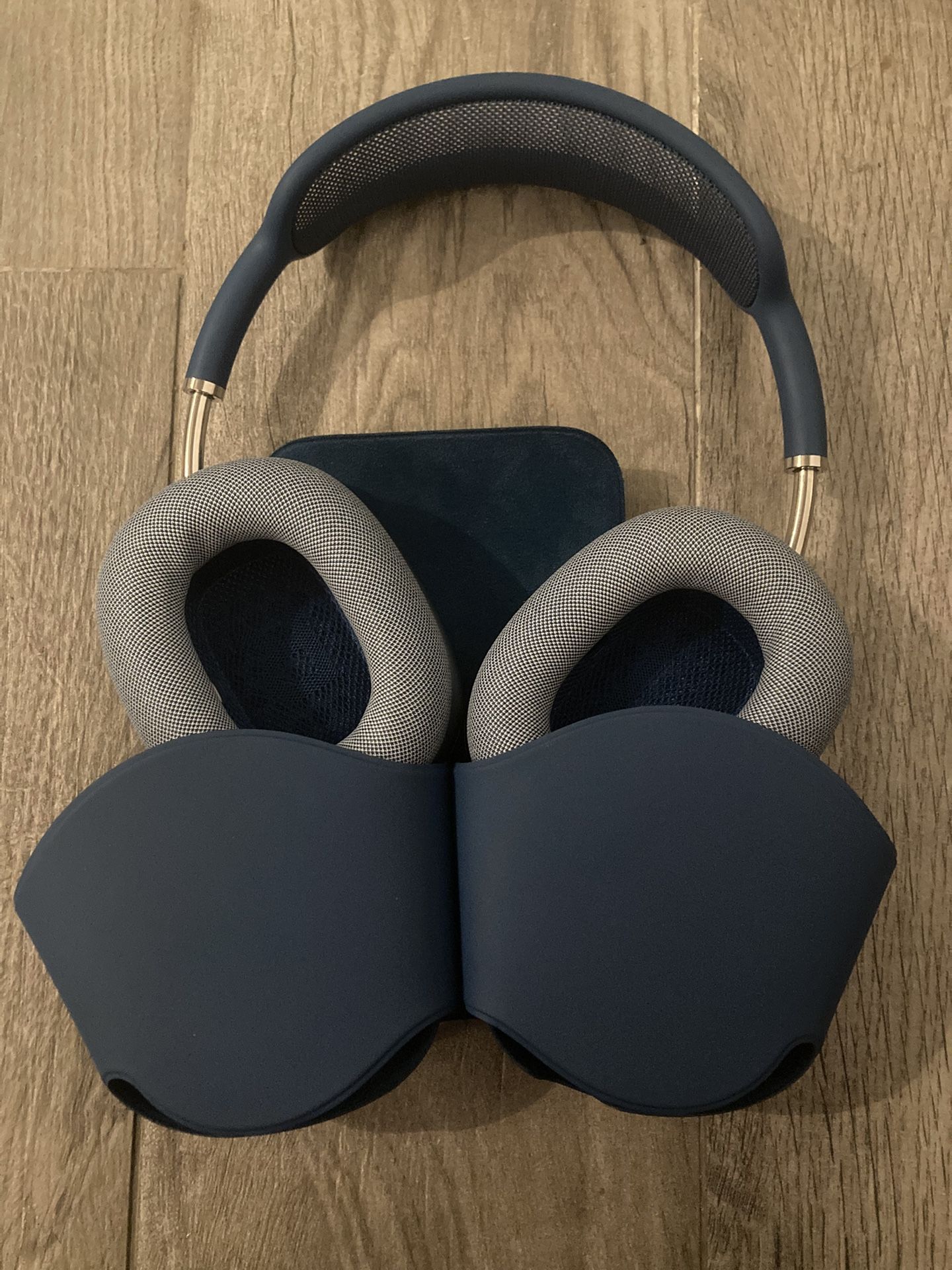 AirPod Pros Max