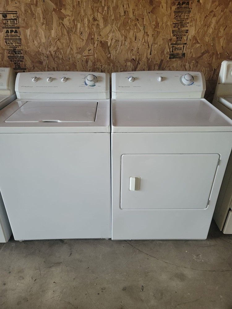 FRIGIDAIRE SET