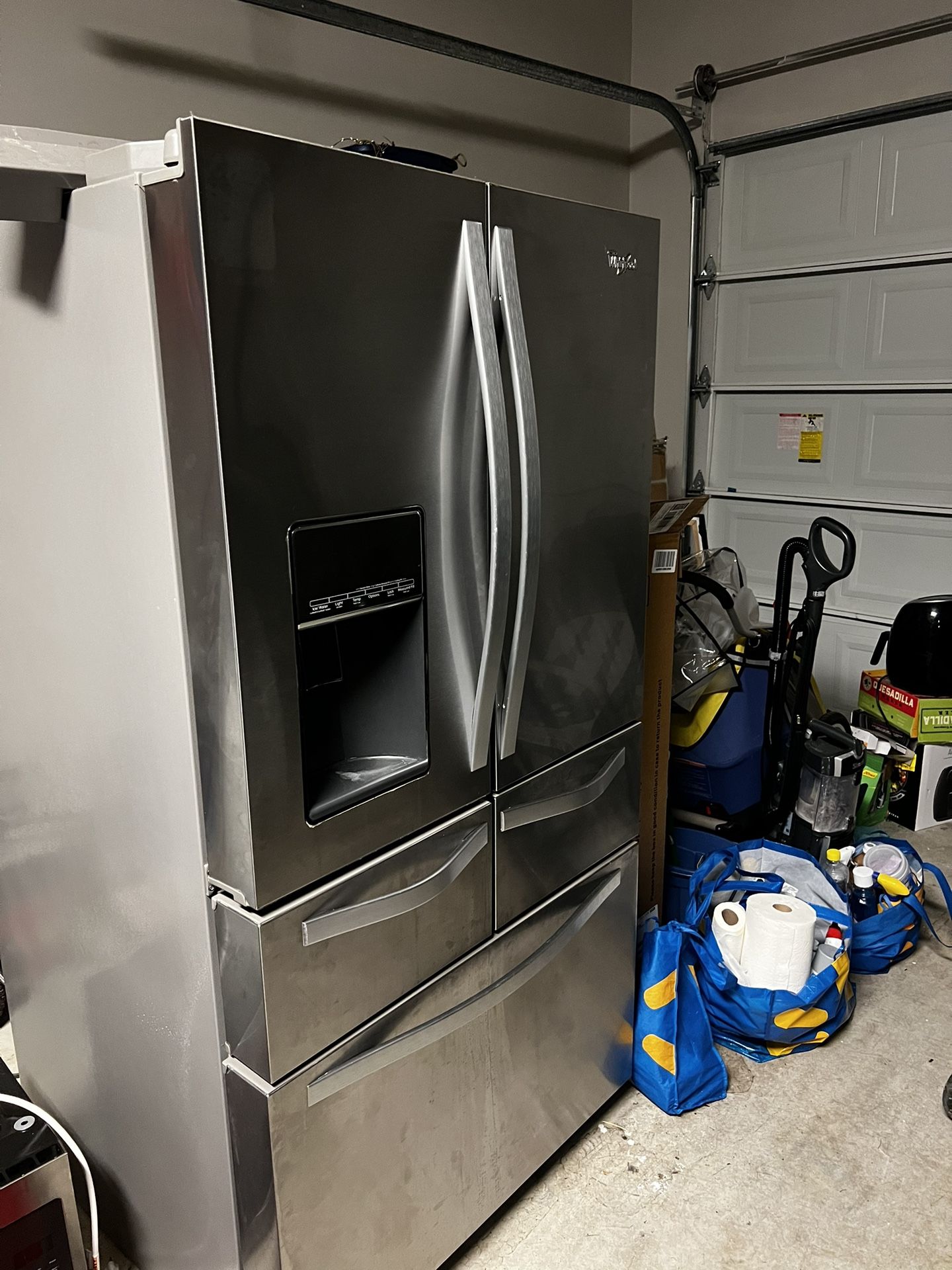 Refrigerator