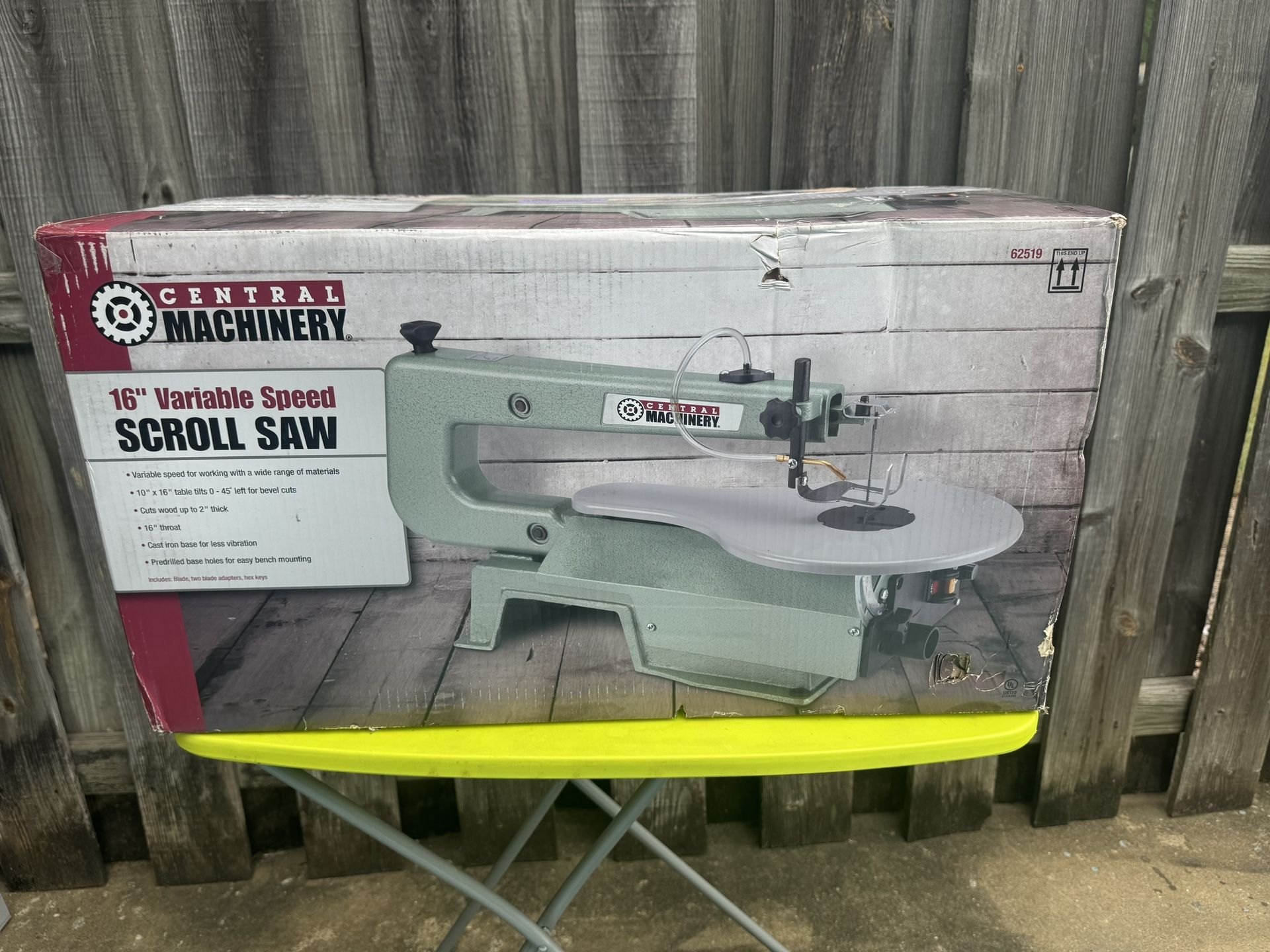 Central Machinery 16" Variable Speed 23 LB Scroll Saw 83012