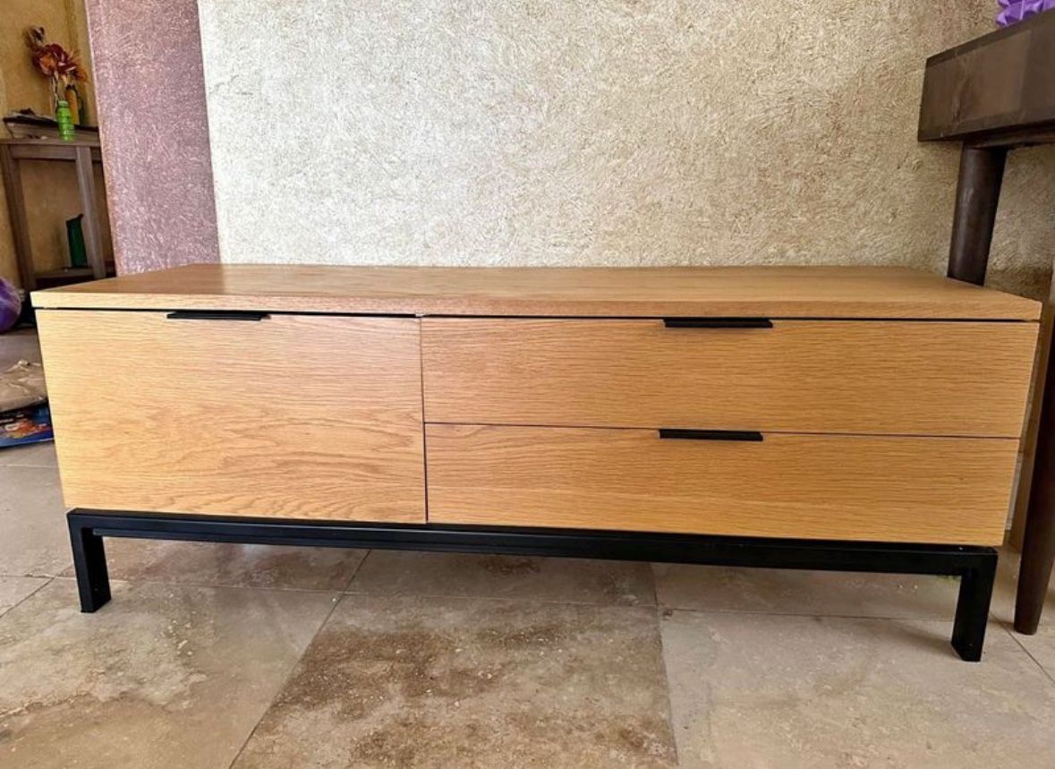 Tv stand & Matching Coffee Table