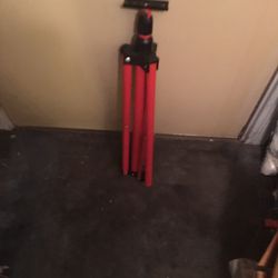 BRAND NEW NEVER USED 60” INCH ADJUSTABLE TRIPOD $25.00
