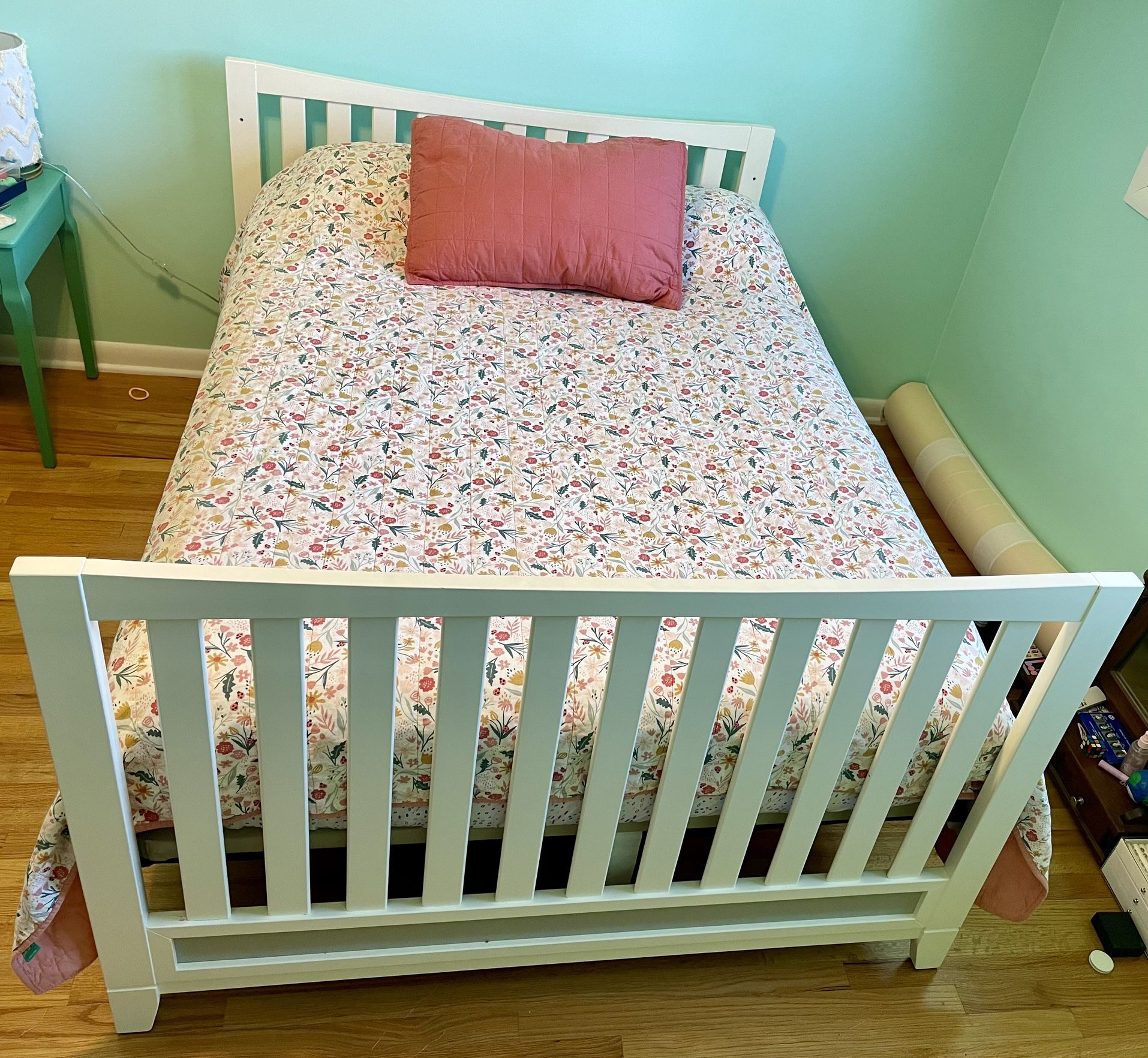 Kids Bedroom Set: White/Grey Full Bed, Double Dresser, Nightstand 