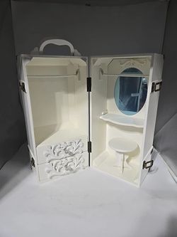 The Queens Treasures Wardrobe 