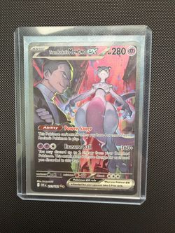 Team Rocket’s Mewtwo EX