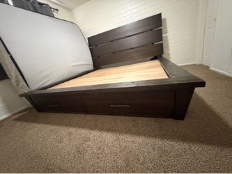California King Panel Bed Frame w/ Storage