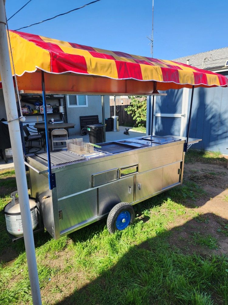 HOT DOG / HAMBURGER CART.
