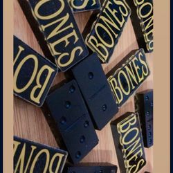 Dominoes