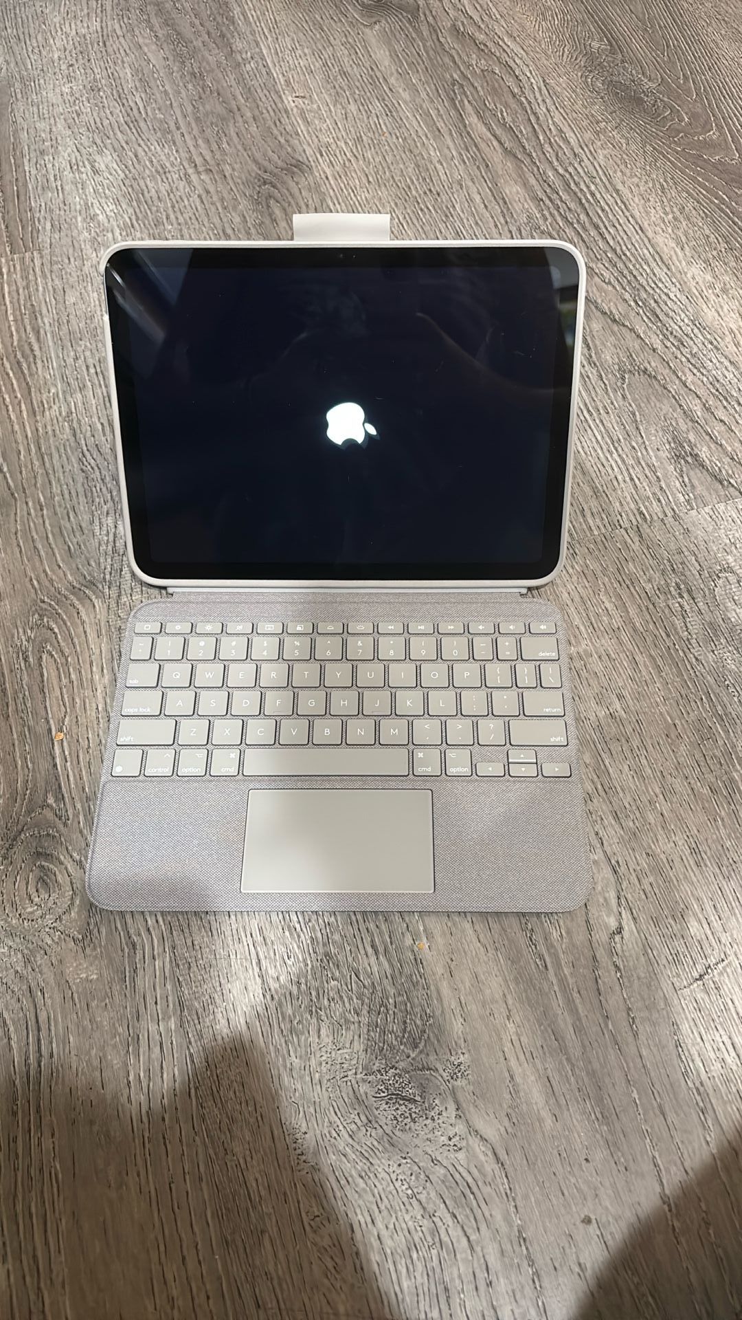 iPad generation 10 with LOGI case and keyboard 