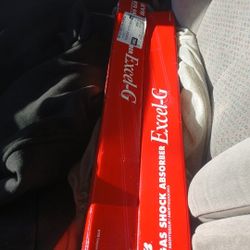 03 gmc Denali Front Shocks Kyb