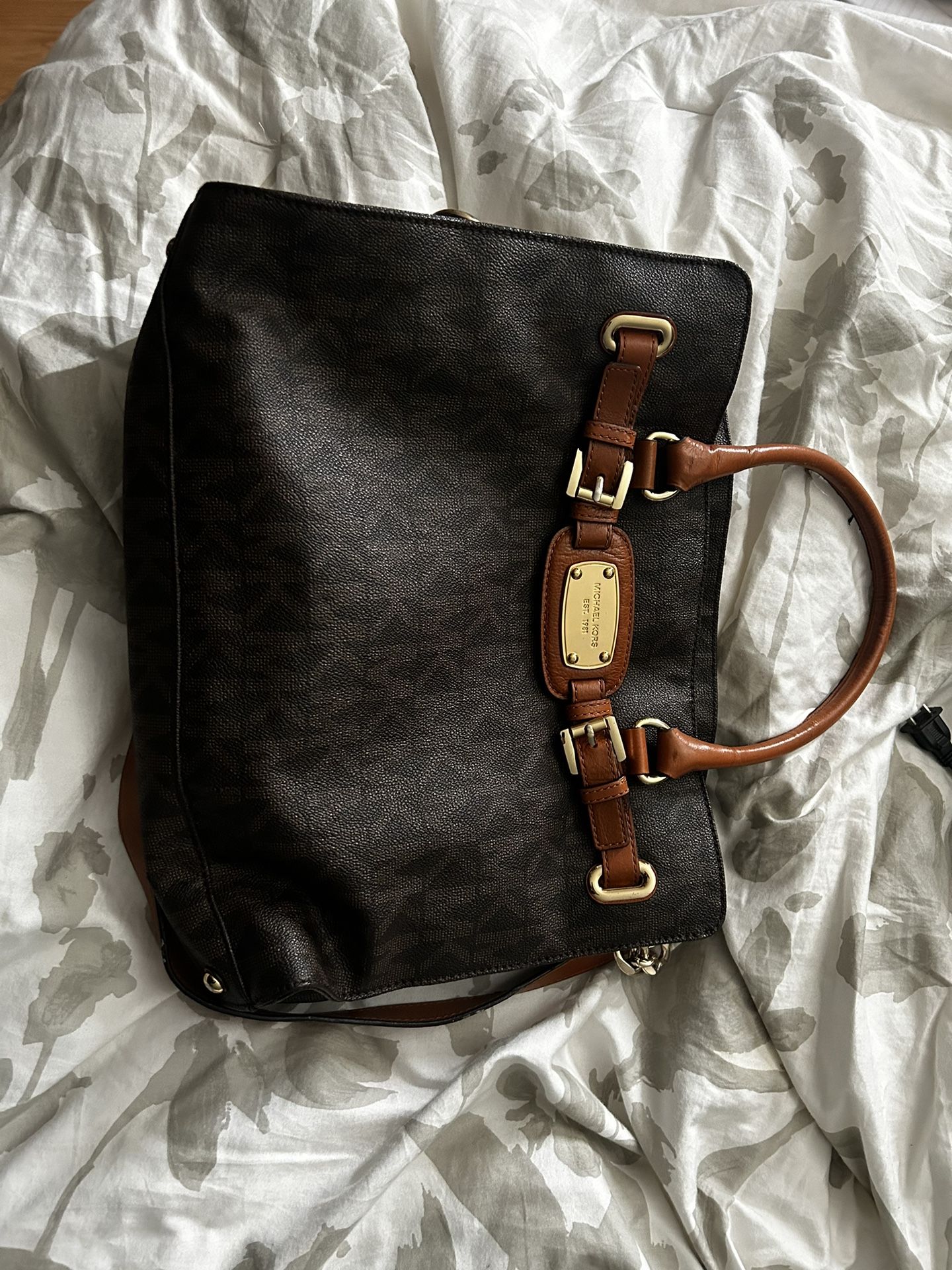 Michael Kors Purse. Hamilton