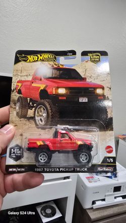 Hot Wheels Premium 1987 Toyota Pickup Truck – HW Off Road 1/5 – Sealed
