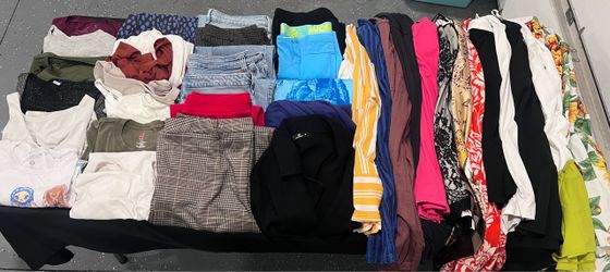 Women’s Used Clothing Bundle - L-XL