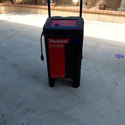 Duralast Battery Charger 