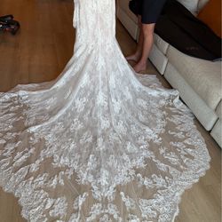 Elegant Lace Wedding Dress – Size 14 – Worn Once