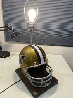 UW college helmet Lamp