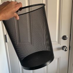 Trash Can 