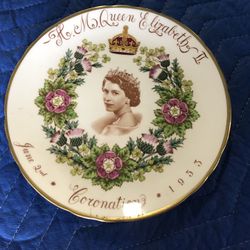 VINTAGE QUEEN ELIZABETH 1953 CORONATION PLATE TUSCAN FINE ENGLISH BONE CHINA