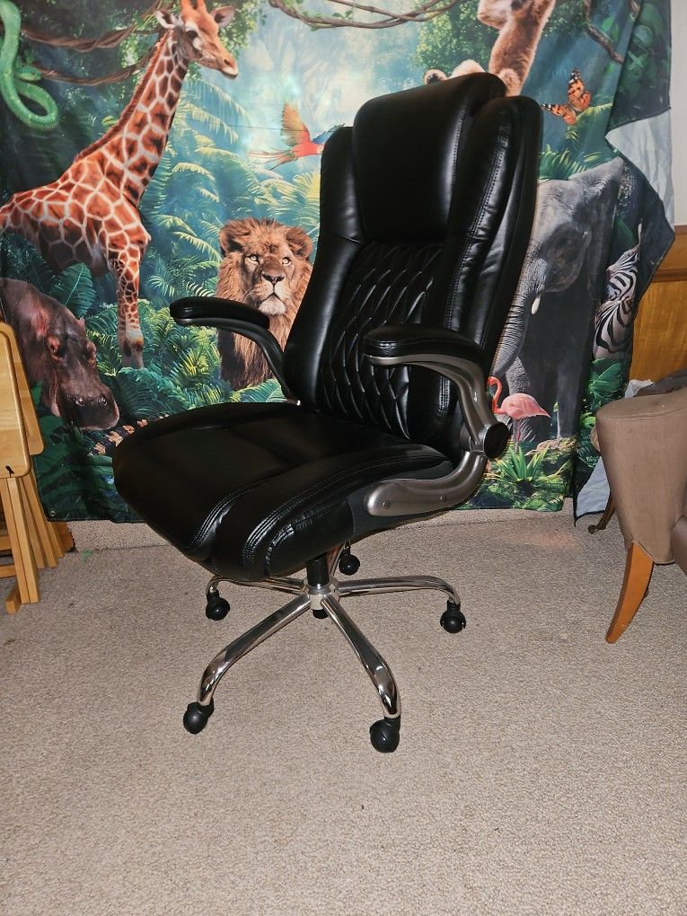 Office Chair (Rocking Motion/Locking) Option 