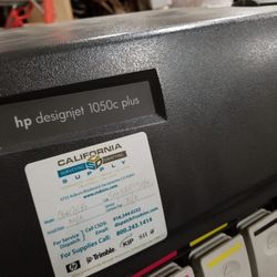 HP Designjet 1050 professional printer