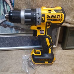 NEW DEWALT 20V XR 1/2 HAMMER DRILL DRIVER TOOL 