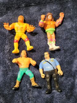 Hasbro Wwf Wwe Wrestling Action Figures Hulk Hogan.