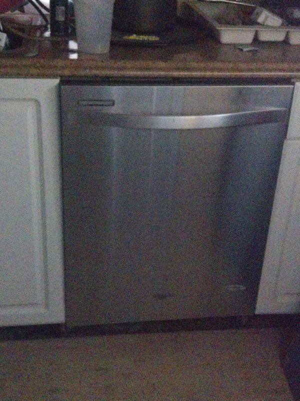 Whirlpool Dishwasher modelwdt710paym6 for Sale in San Jose, CA OfferUp