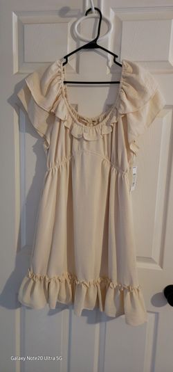 Woman's dress size L