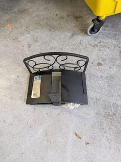 Wall mount hose reel