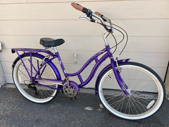 Women’s Schwinn Riverside Cruiser Bycicle