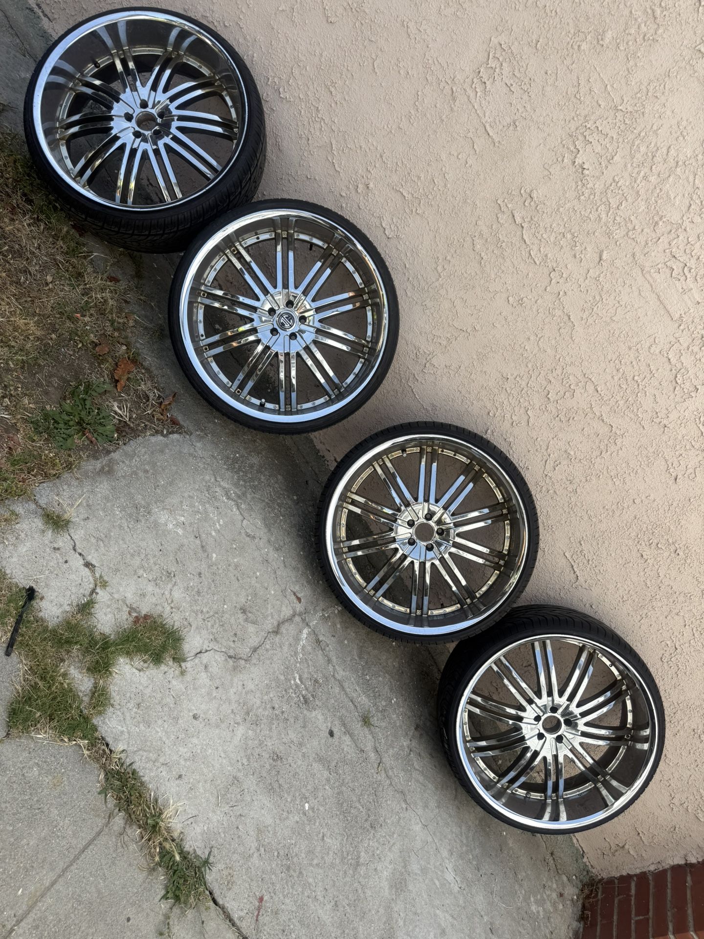 26 Inch Rims for Sale in Riverside, CA - OfferUp