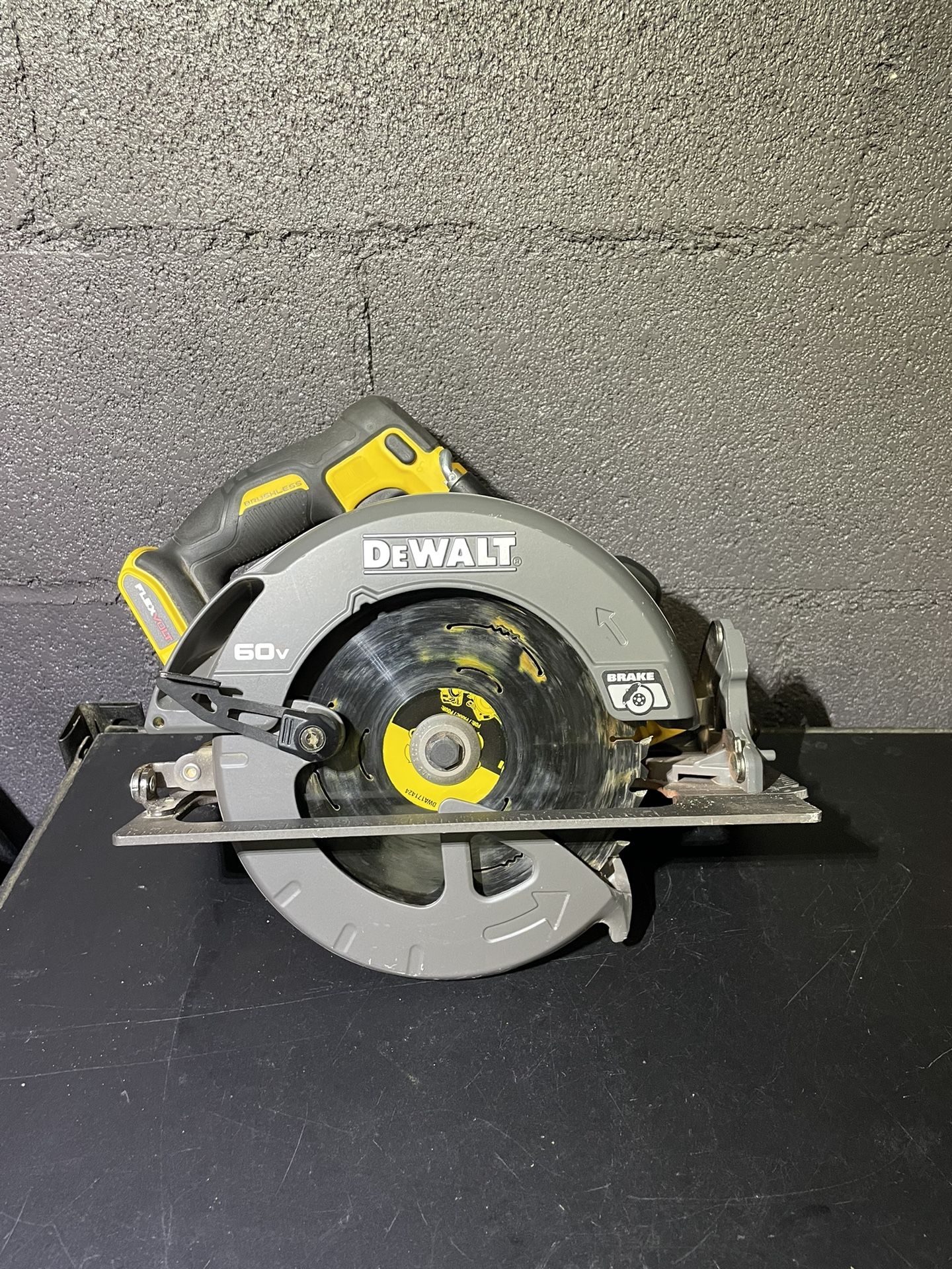Dewalt Flexvolt Circular Saw