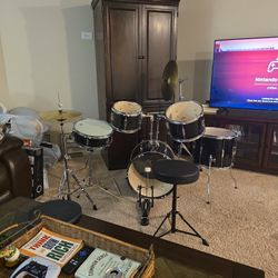5 Peice Drum Set