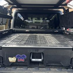 Decked Drawer System For Jeep Gladiator