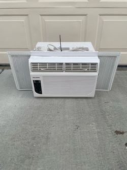 Used Pelonis 6,000 BTU Electronic Window Air Conditioner for Small Rooms up to 250 sq ft.