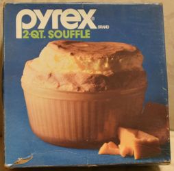 Pyrex 2 Quart Scouffle