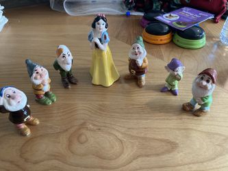Porcelain Snow White And The Seven Dwarfs 1960s