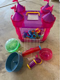 A Lot Of Adapter And Extras Tiny Tales™ Castle Connectable Hamster Home Cage