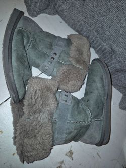 EMU Australian Sheepskin Grey Boots Size 7W Womens Wool Lined