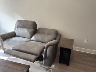Sofa Two Seat Power Recline and Pwr Headrest