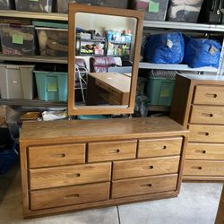 Vintage Bedroom Dresser Set