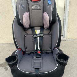 GRACO CONVERTIBLE BOOSTER CAR SEAT 