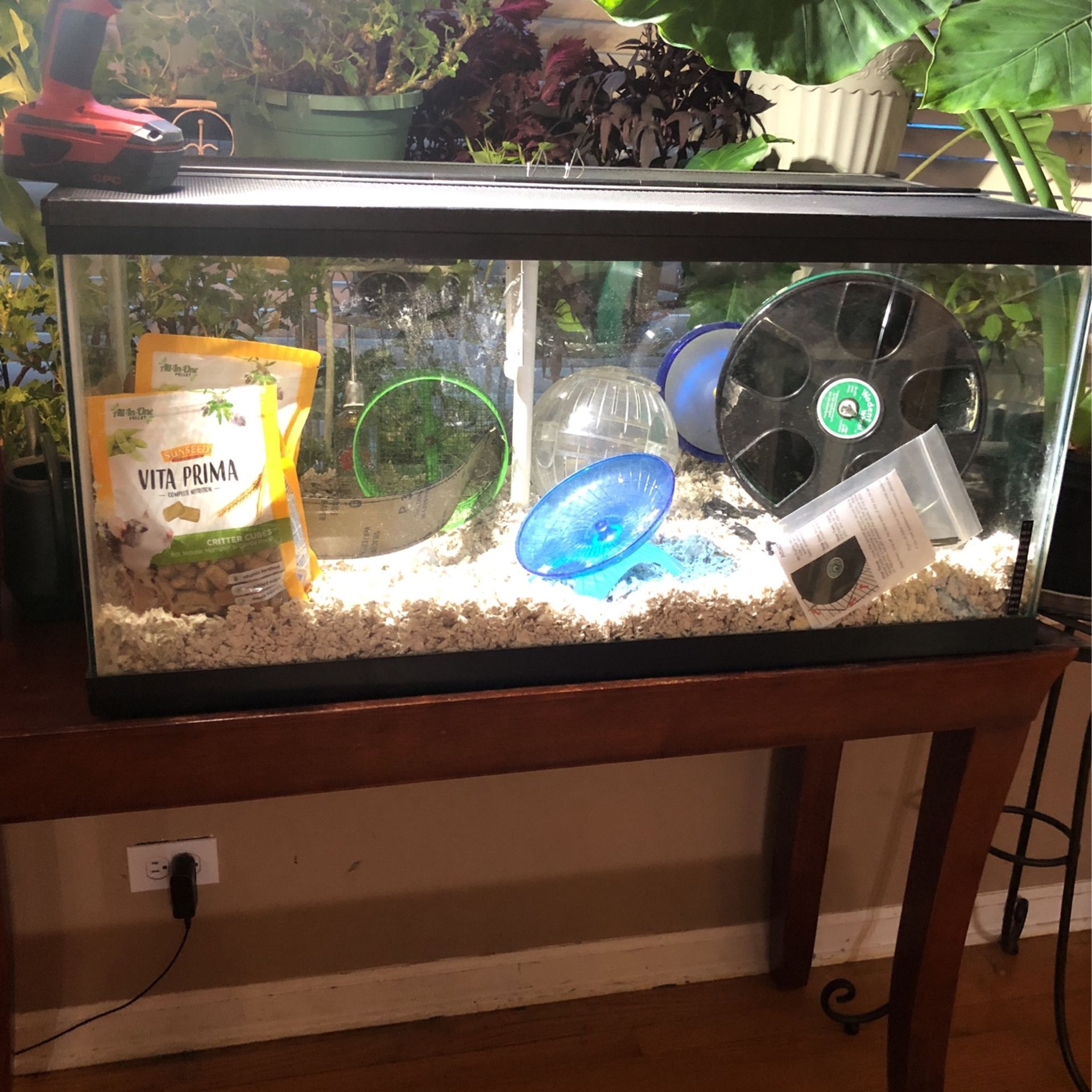 Hamster Cage 40 Gallons W/ Top Screen
