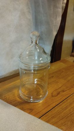 8" vintage apothecary jar glass