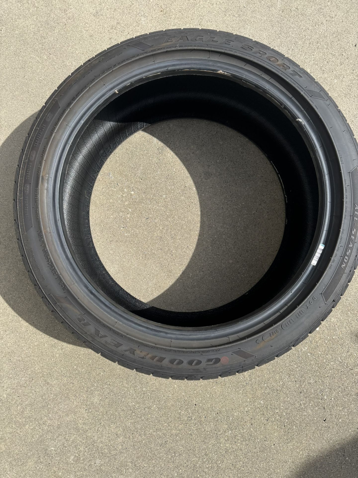 Good Year Tire 235/40R18